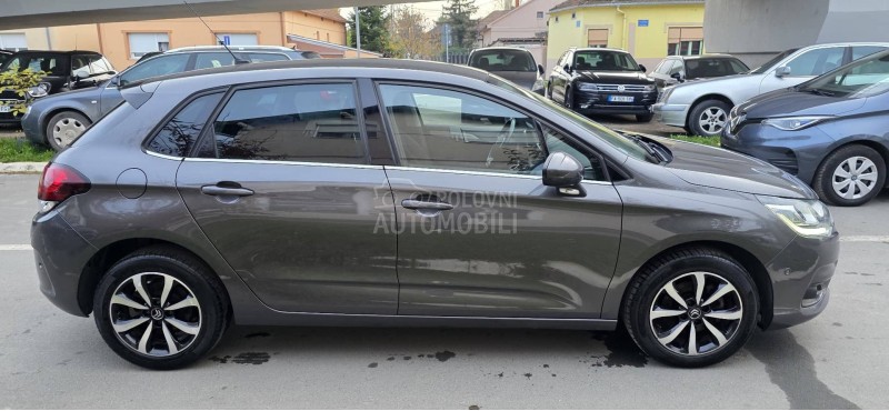 Citroen C4 1.2 PURETCH MILENIUM