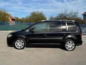 Volkswagen Touran 2.0 tdi dsg