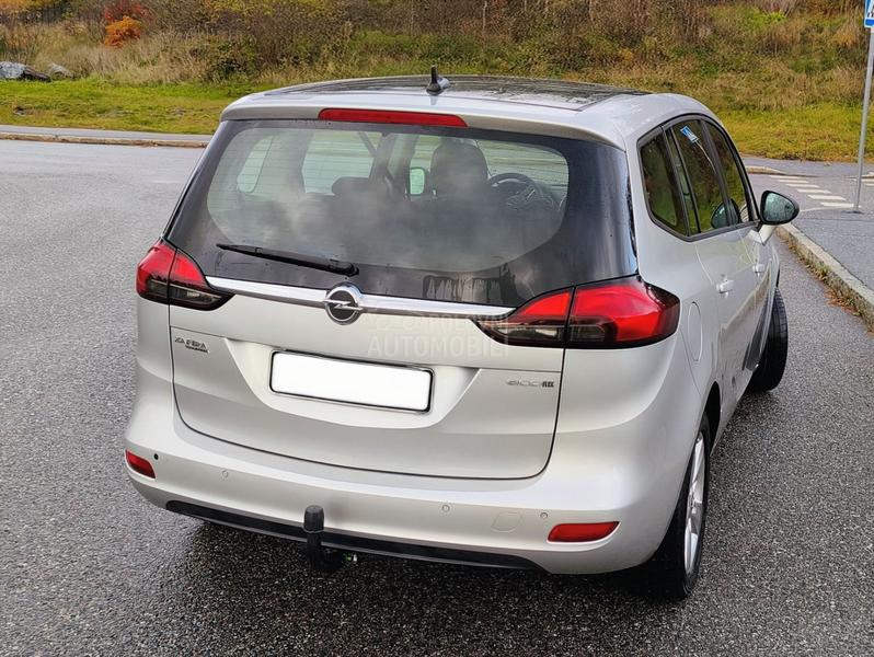Opel Zafira Pano