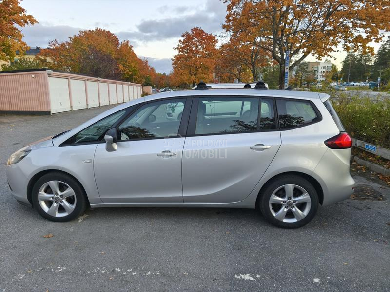 Opel Zafira Pano