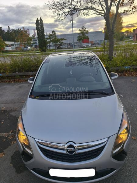 Opel Zafira Pano