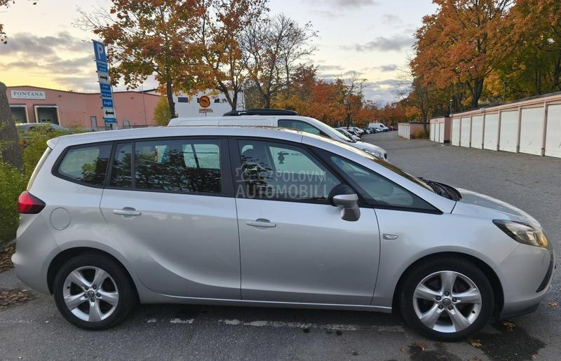 Opel Zafira Pano