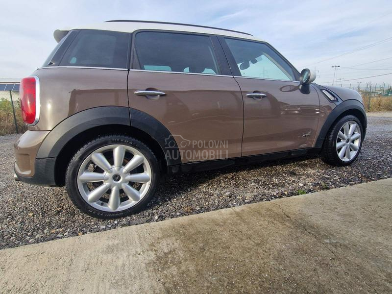 MINI Cooper S All4 Aut