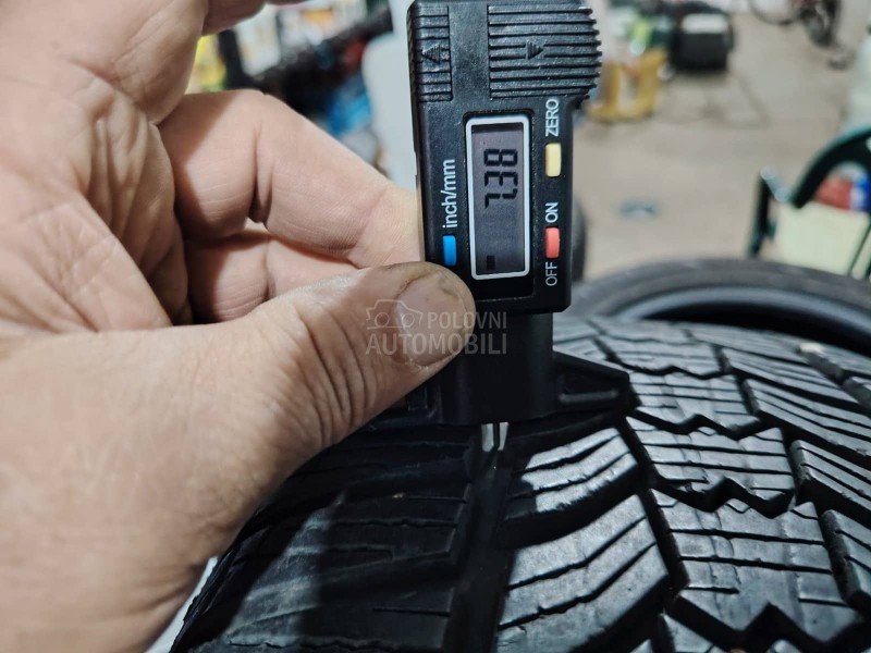 Sava 215/55 R16 Zimska