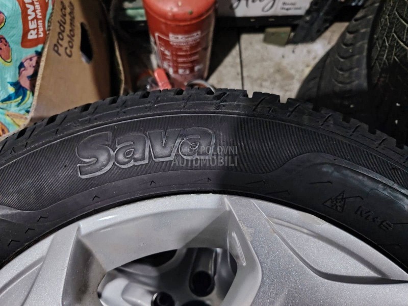 Sava 215/55 R16 Zimska
