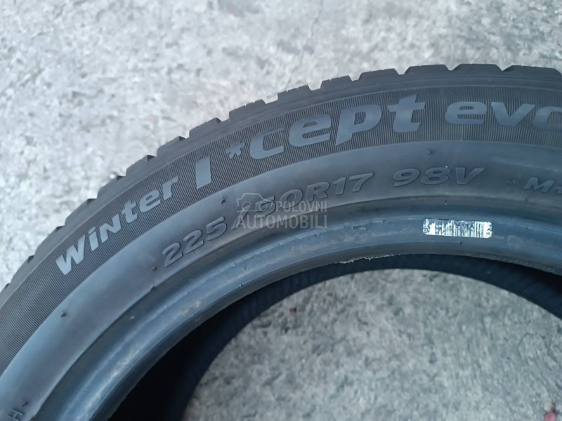 Hankook 225/50 R17 Zimska