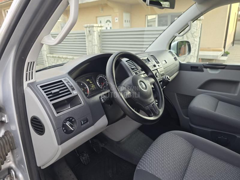 Volkswagen Transporter T5 2.0 TDI MAXI