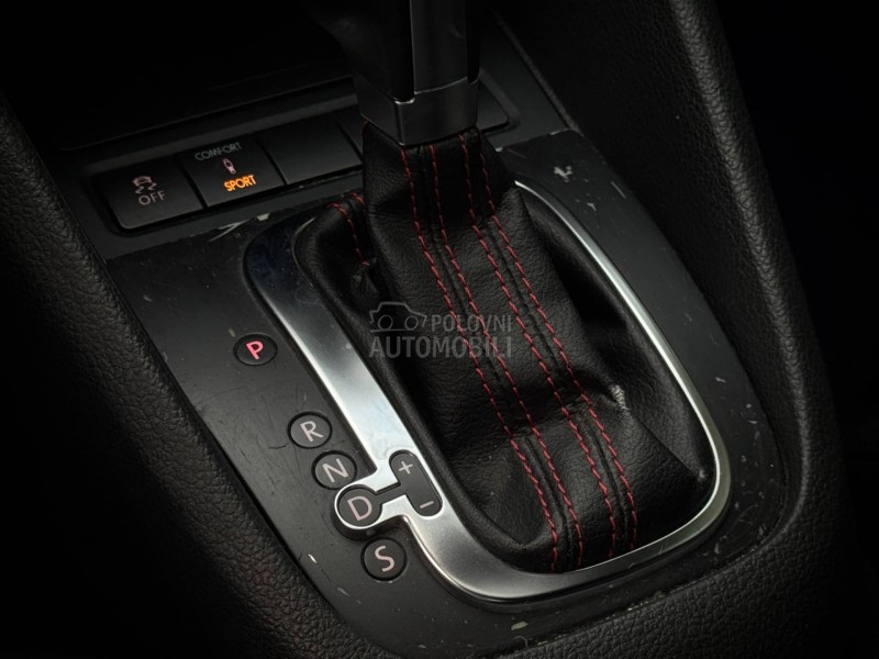 Volkswagen Golf 6 GTI DSG DCC ŠIB 2.0