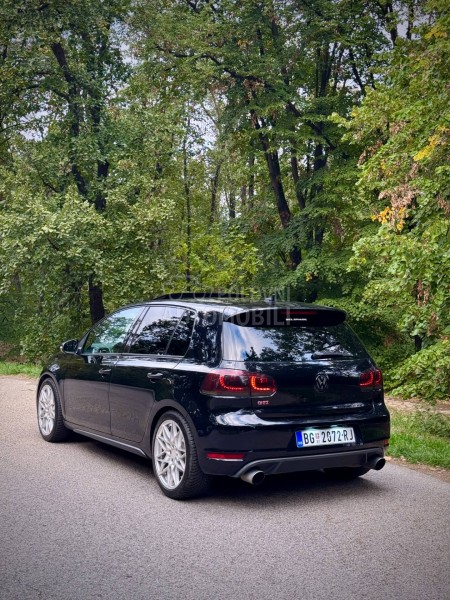 Volkswagen Golf 6 GTI DSG DCC ŠIB 2.0