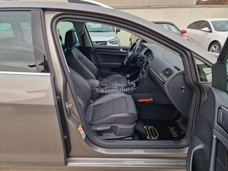 Volkswagen Golf 7 HIGH LINE