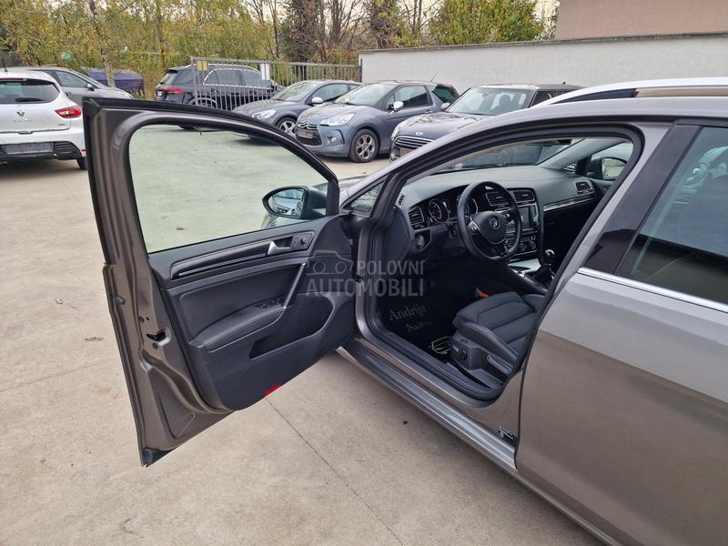 Volkswagen Golf 7 HIGH LINE