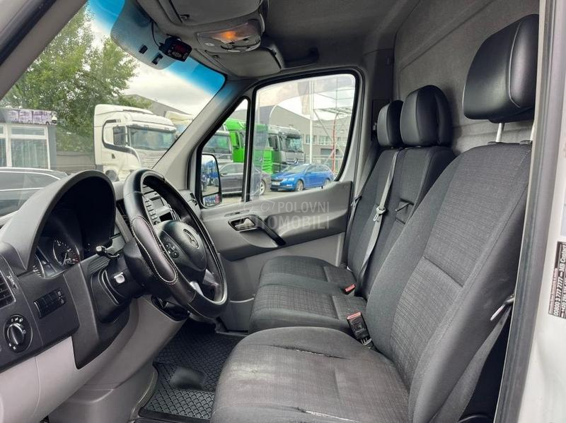 Mercedes Benz Sprinter 319 v6 Hladnjaca
