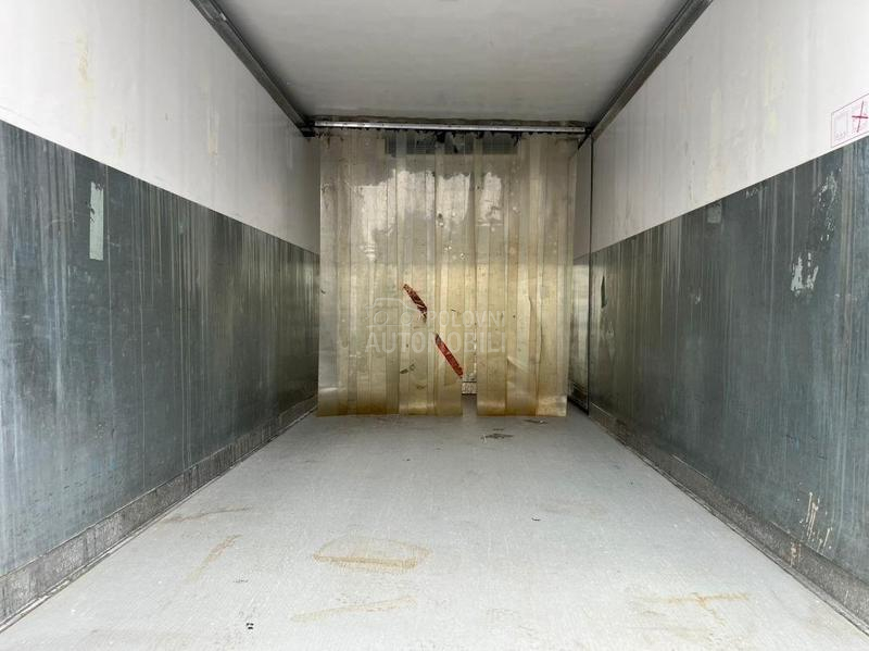 Mercedes Benz Sprinter 319 v6 Hladnjaca