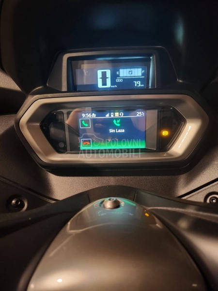 Yamaha X MAX TECH 300