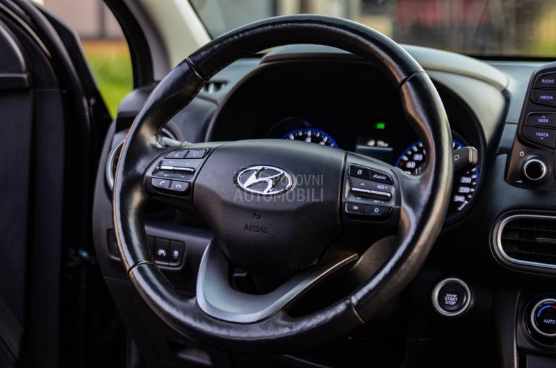 Hyundai Kona 1.0 TGDI blue