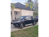 Toyota Hilux Invincible