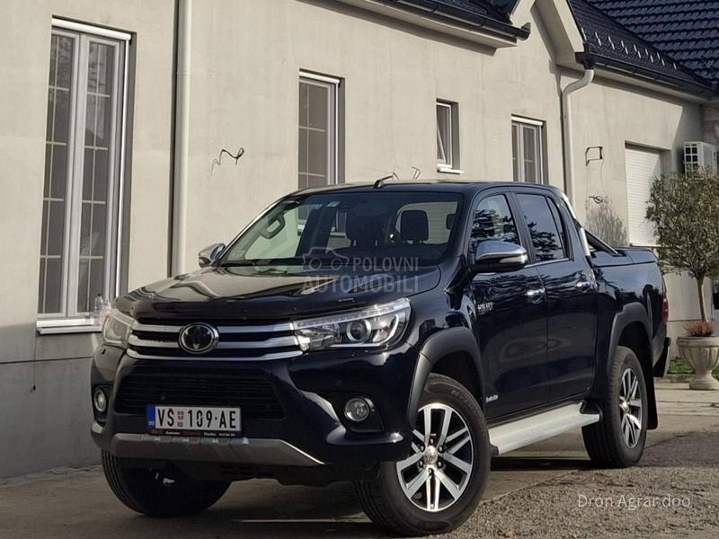 Toyota Hilux Invincible