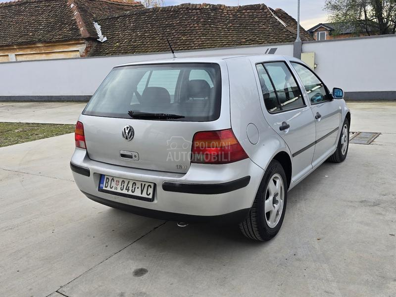Volkswagen Golf 4 1.6 B
