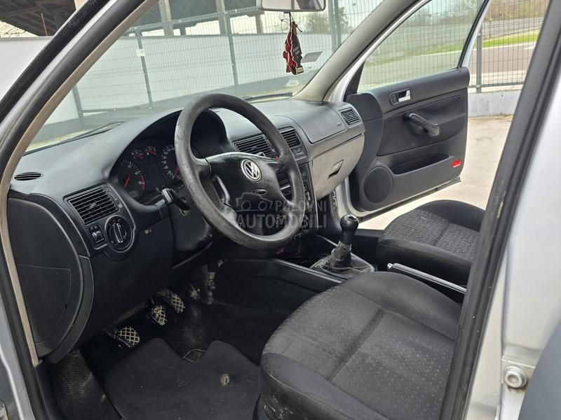 Volkswagen Golf 4 1.6 B