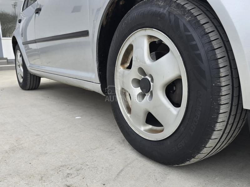 Volkswagen Golf 4 1.6 B