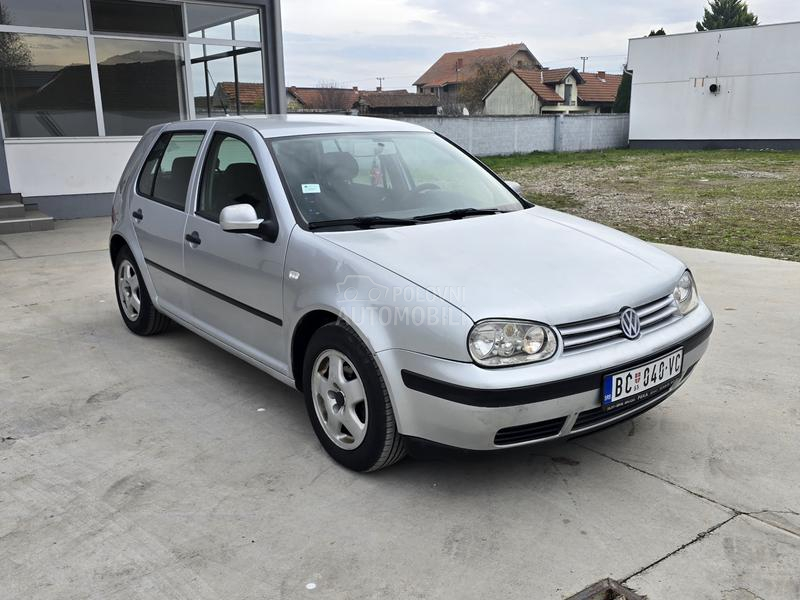 Volkswagen Golf 4 1.6 B