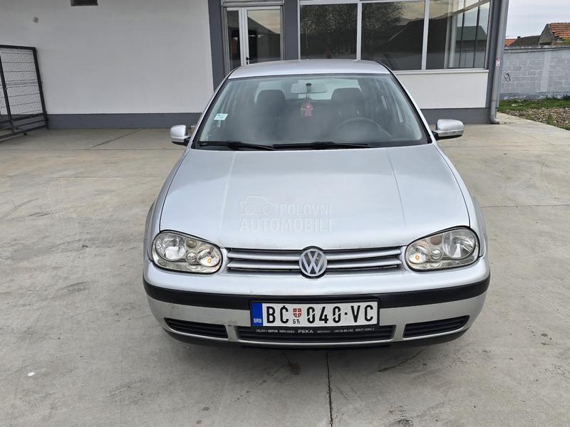 Volkswagen Golf 4 1.6 B