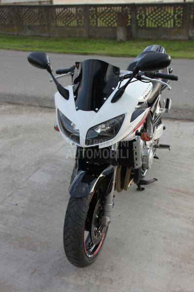 Yamaha fzs 1000