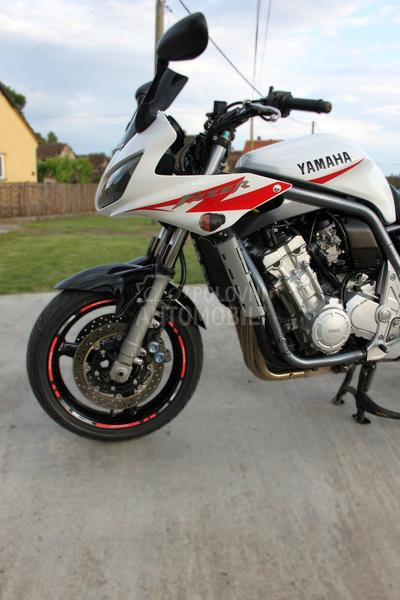 Yamaha fzs 1000