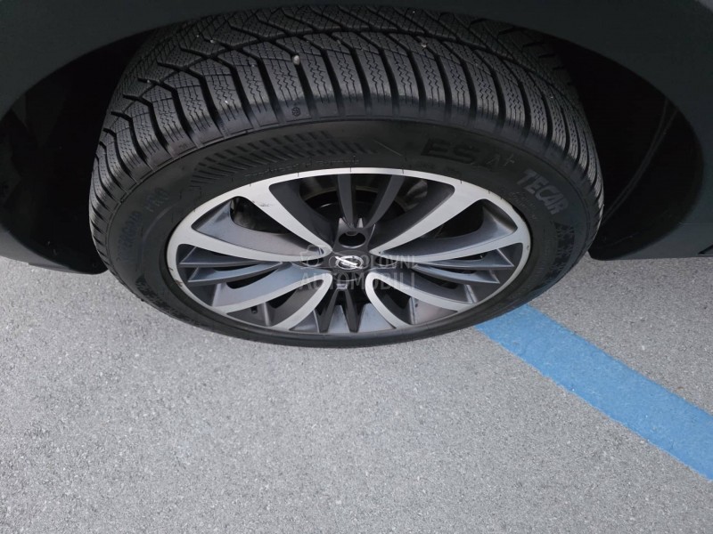 Opel Crossland X  1.2b Nawi,avtomatCH