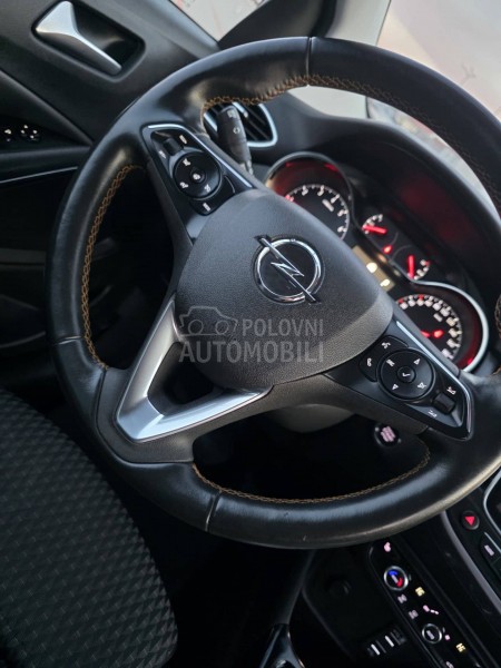 Opel Crossland X  1.2b Nawi,avtomatCH