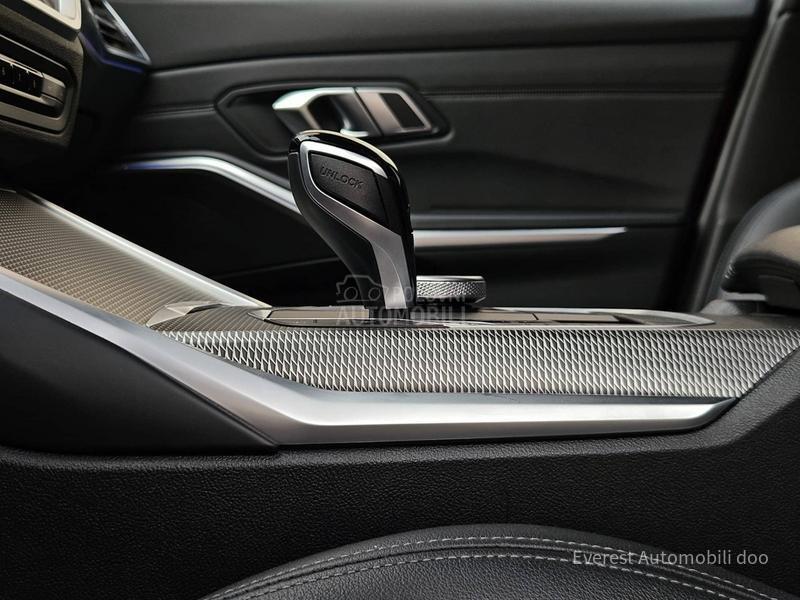 BMW 320 i M Paket/ Laser /