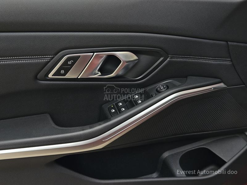 BMW 320 i M Paket/ Laser /