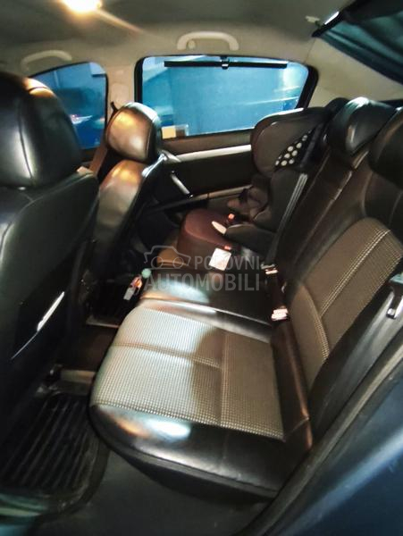 Peugeot 407 2.0 HDI