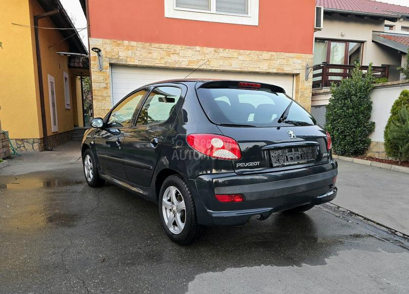 Peugeot 206 plus 1.4