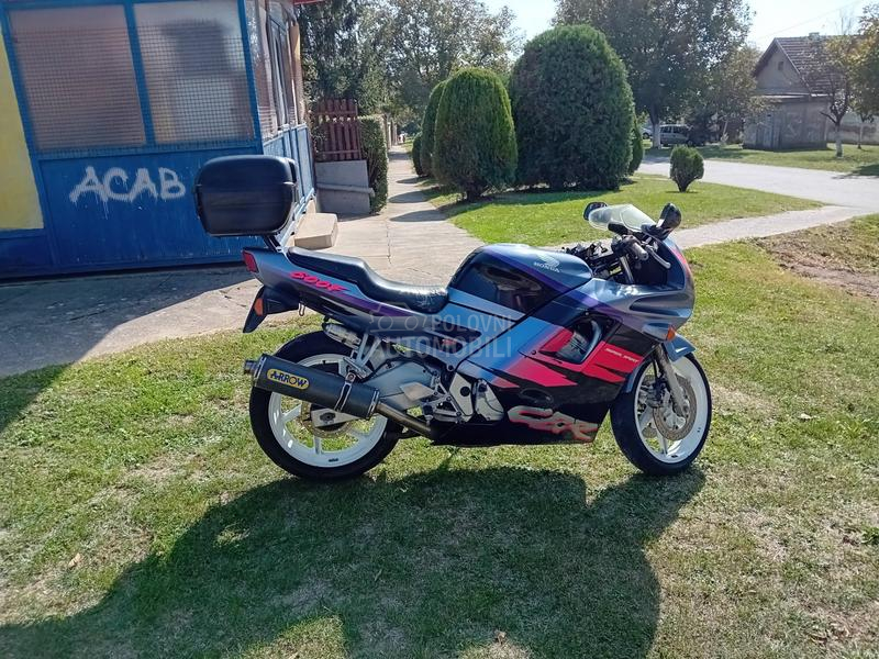 Honda CBR