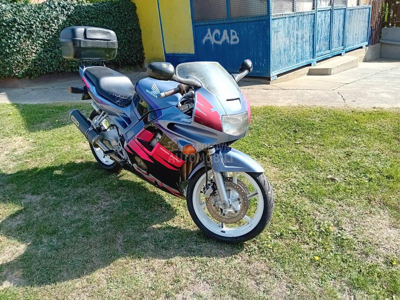 Honda CBR