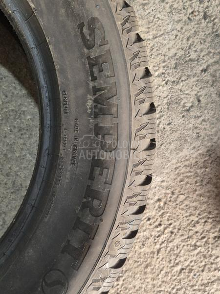 Semperit 215/65 R17 Zimska