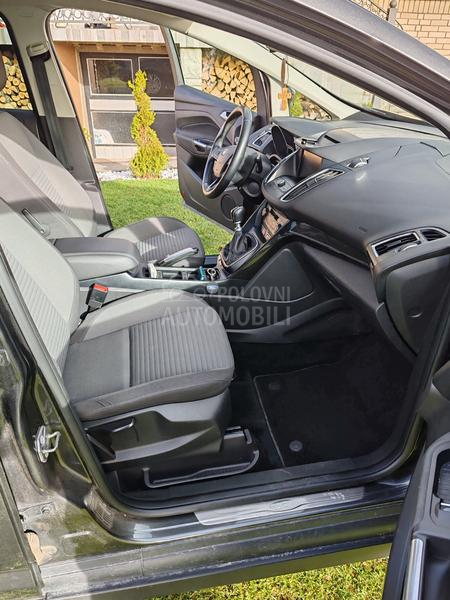 Ford C-Max TITANIJUM