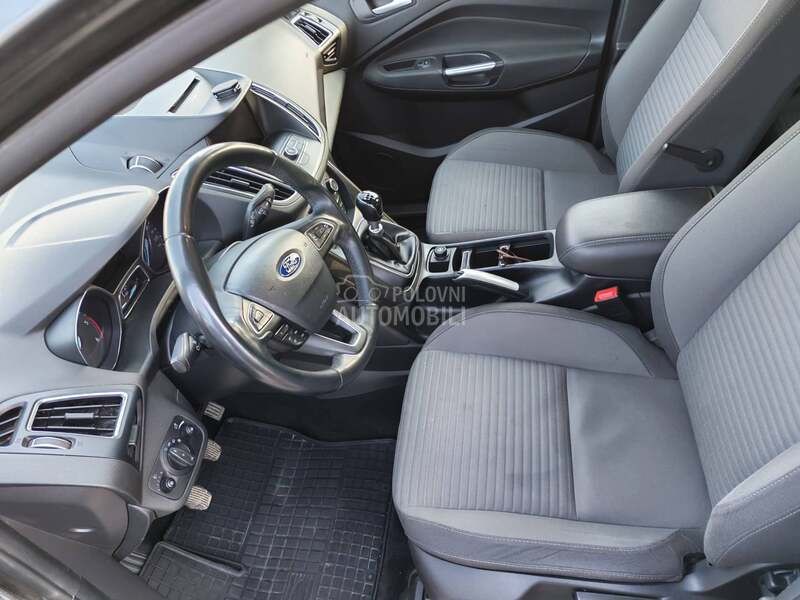 Ford C-Max TITANIUM