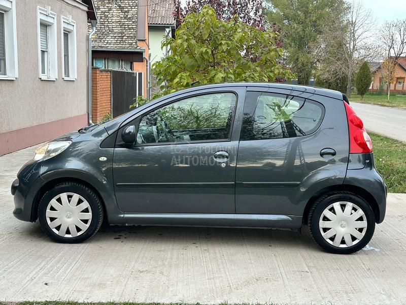 Peugeot 107 1.0