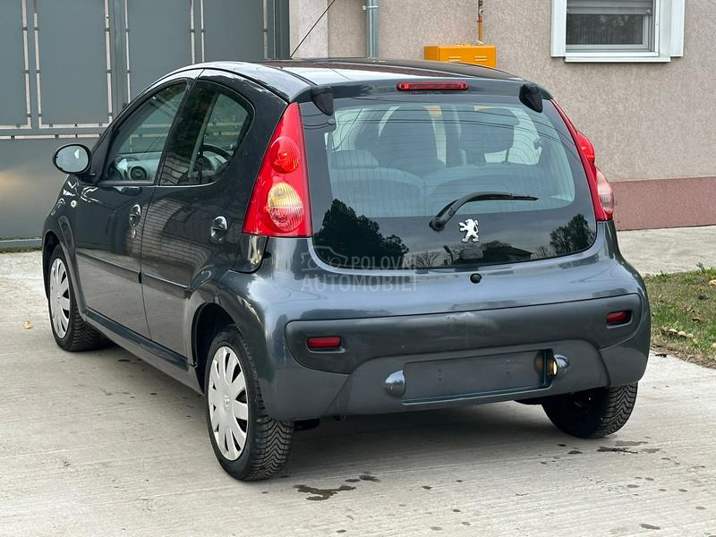 Peugeot 107 1.0