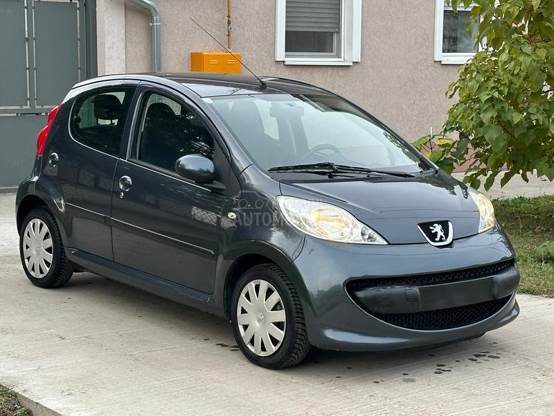 Peugeot 107 1.0