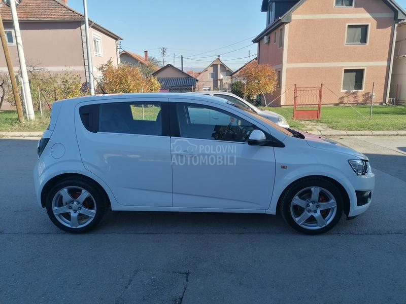 Chevrolet Aveo 1.6i SPORT LINE CH