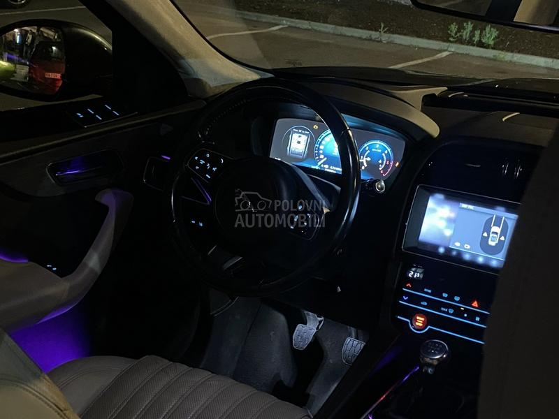 Jaguar F pace 2.0