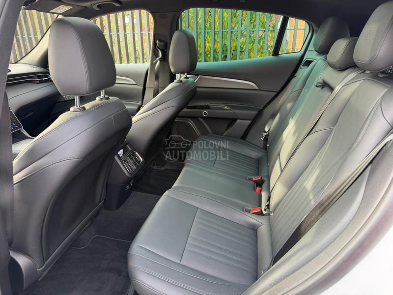 Maserati Grecale GT Hybrid 300hp