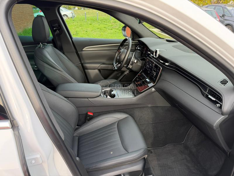 Maserati Grecale GT Hybrid 300hp