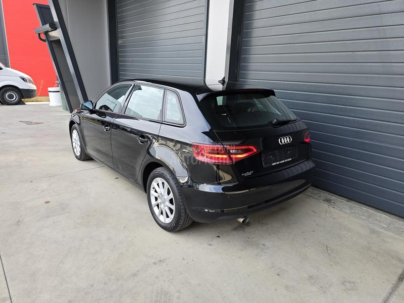 Audi A3 1.6 TDI S TRONIC