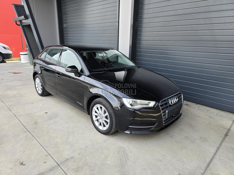 Audi A3 1.6 TDI S TRONIC
