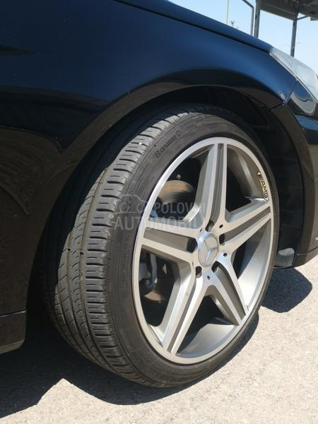 Mercedes Benz E 200 cgi