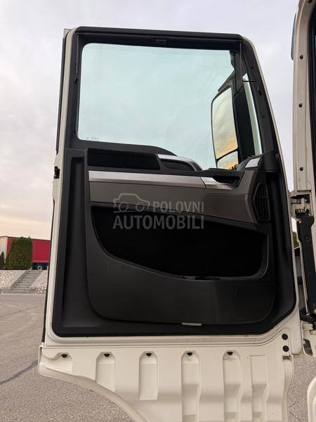 MAN TGX 6x4 90ton